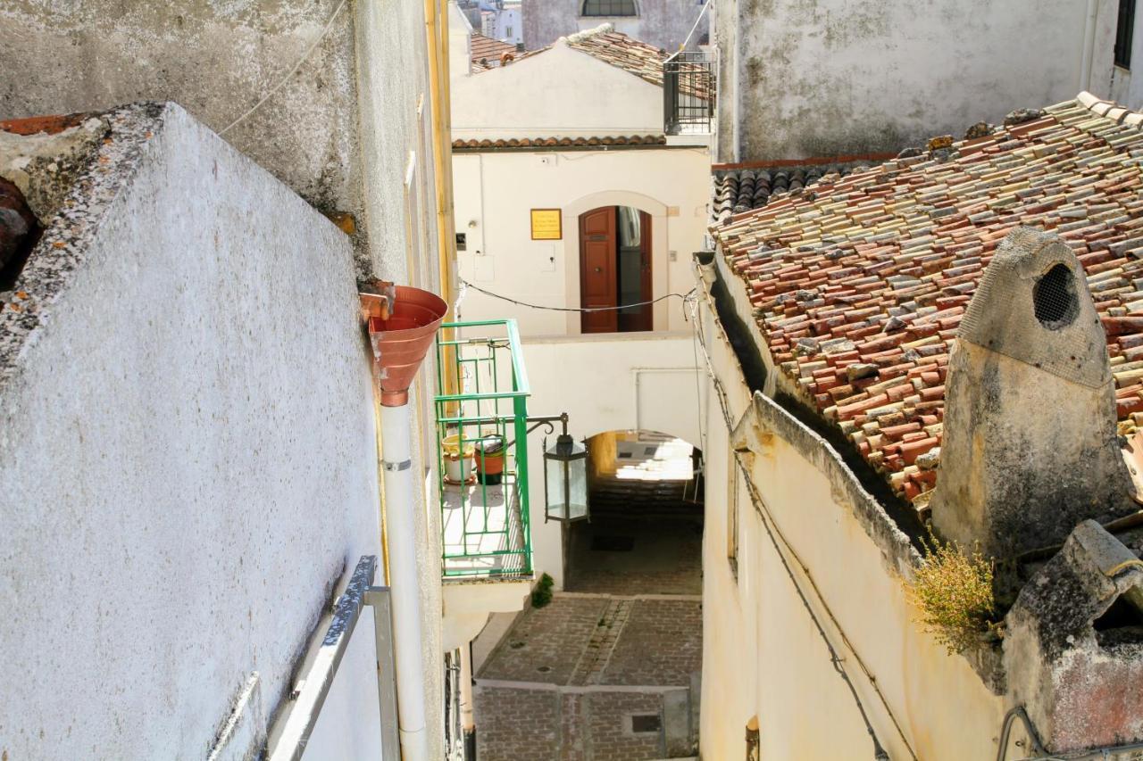 Rooms Dimora Arco - Affitti Brevi Italia Монте-Сант'Анджело Екстер'єр фото